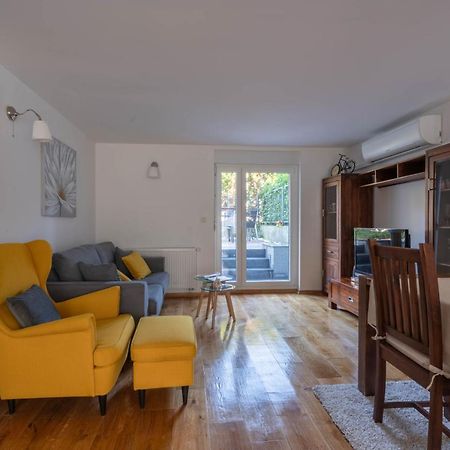 Apartment Gabriella Zagabria Esterno foto