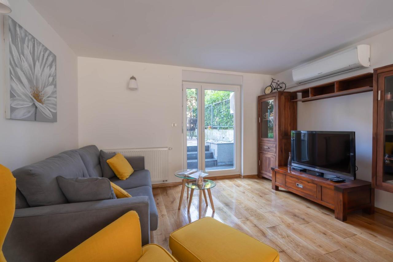 Apartment Gabriella Zagabria Esterno foto
