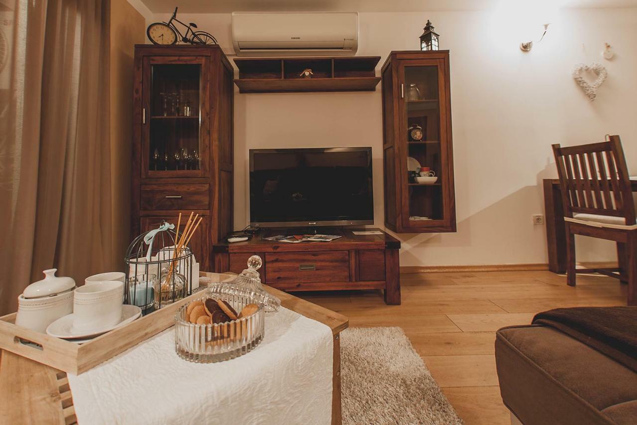 Apartment Gabriella Zagabria Esterno foto