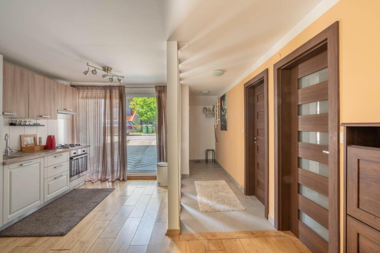 Apartment Gabriella Zagabria Esterno foto
